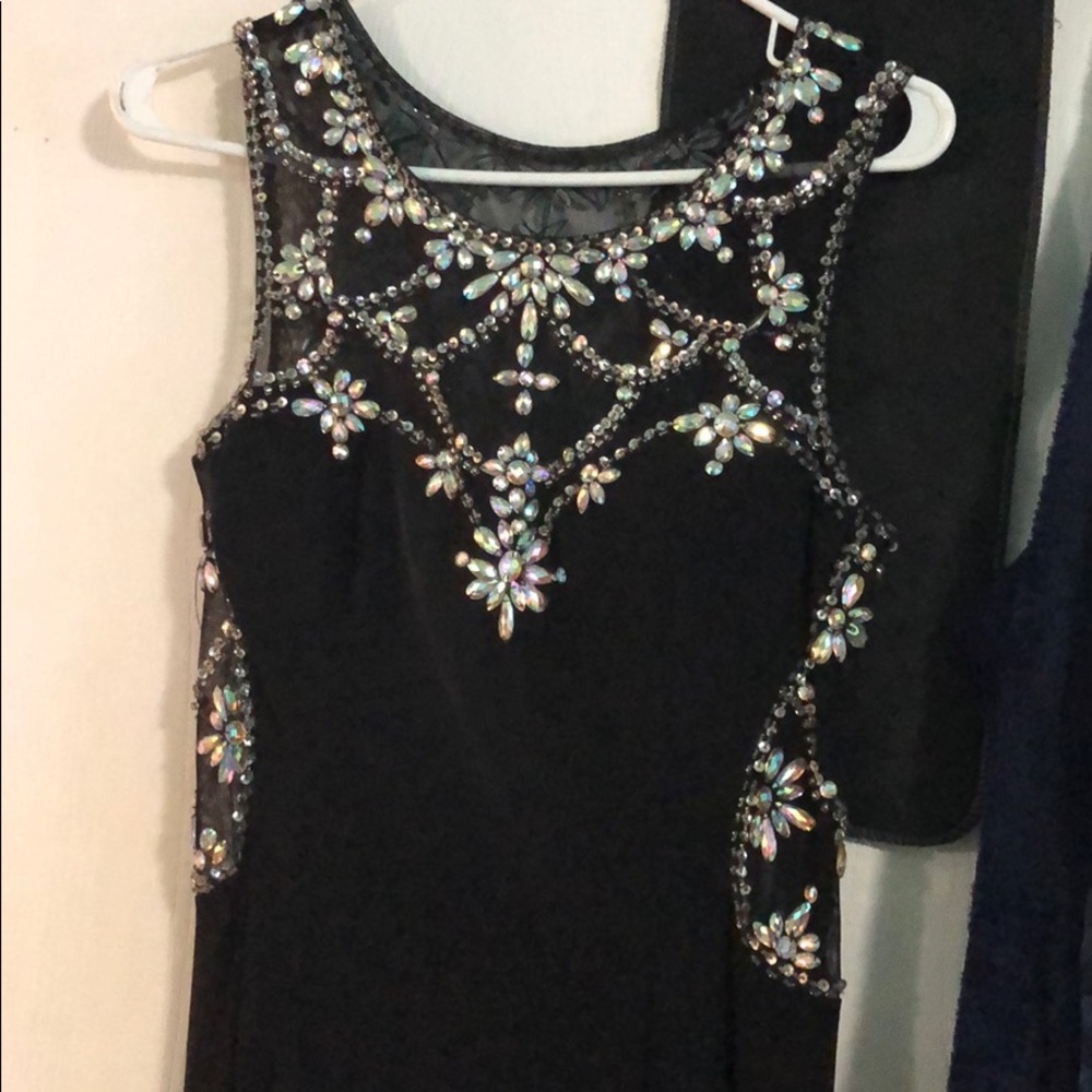 Prom dress - Picture 3 of 5
